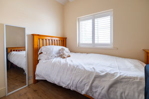 Bedroom- click for photo gallery